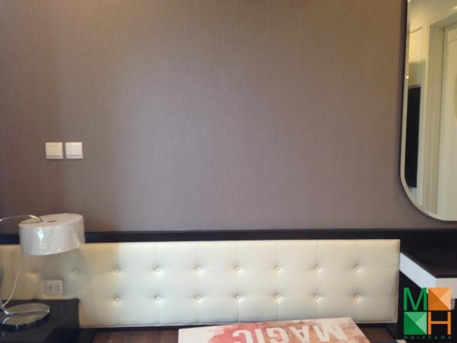 thi-cong-giay-dan-tuong-can-ho-mau-imperia-garden (17)